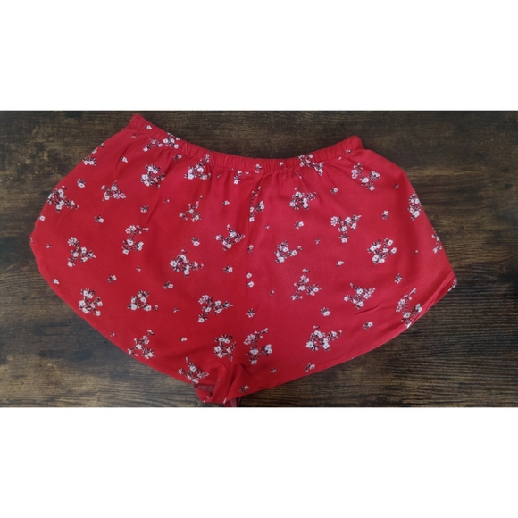 Short shorts from H&M! - Picture 4 of 4